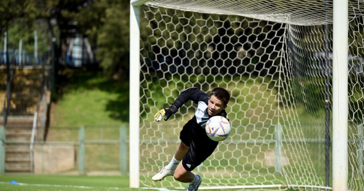 Defending the goal - FIFA Training Centre