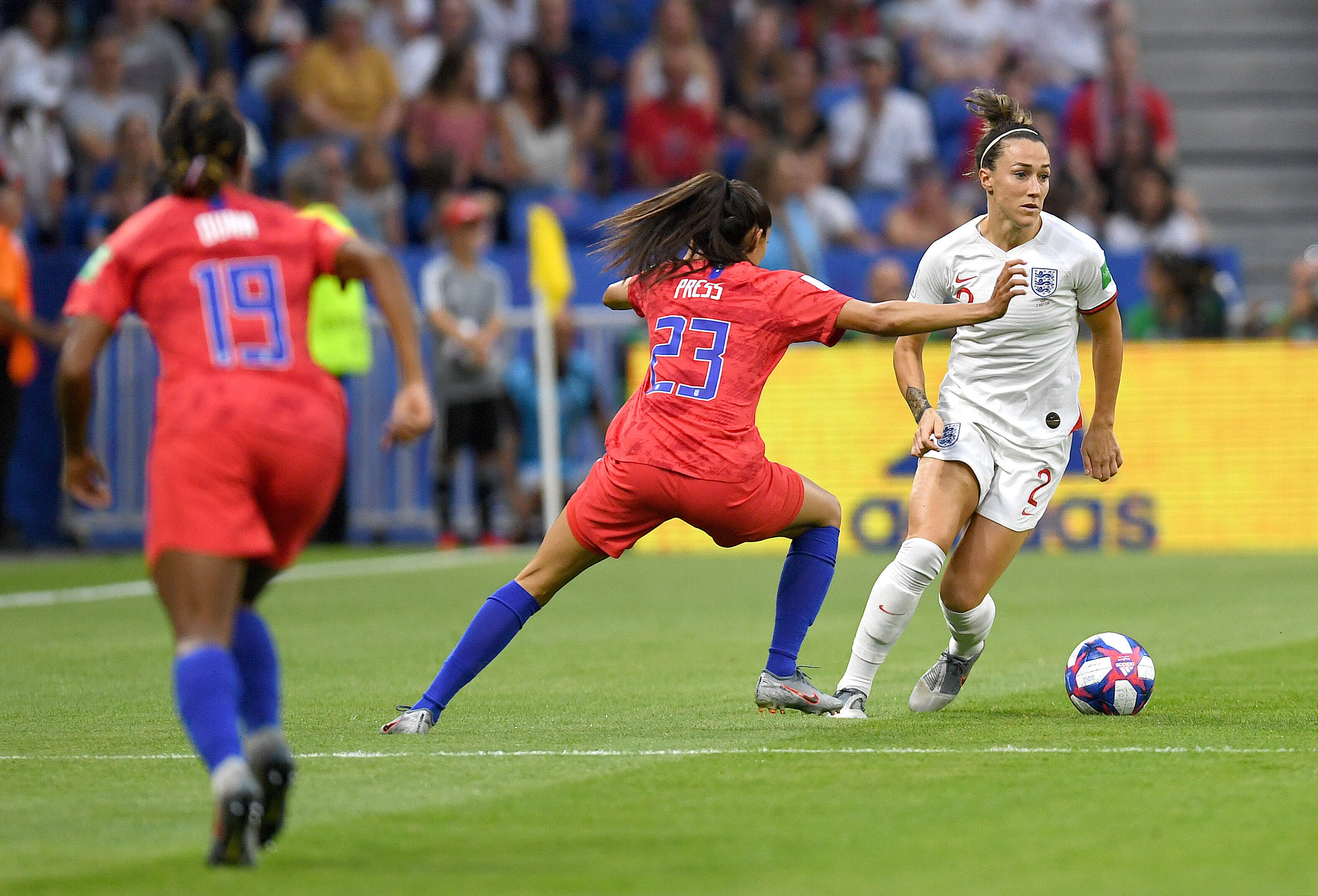  Lucy Bronze of England takes on Christen Press of USA England v USA, FIFA Women s World Cup 2019, Semi Final, Football, Stade de Lyon, Lyon, France - 02 Jul 2019 England v USA, FIFA Women s World Cup 2019, Semi Final, Football, Stade de Lyon, Lyon, France - 02 Jul 2019